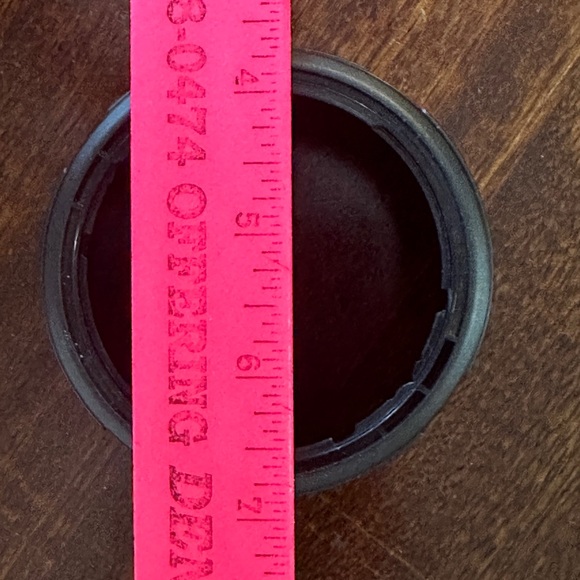 Quantaray Lens Hood for Tamron DA17 AF
70-300mm f/4-5.6 Di LD Macro
Autofocus - Picture 6 of 6